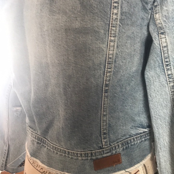 NWT Abercrombie Cropped Patchwork Jean Jacket S - Picture 5 of 8